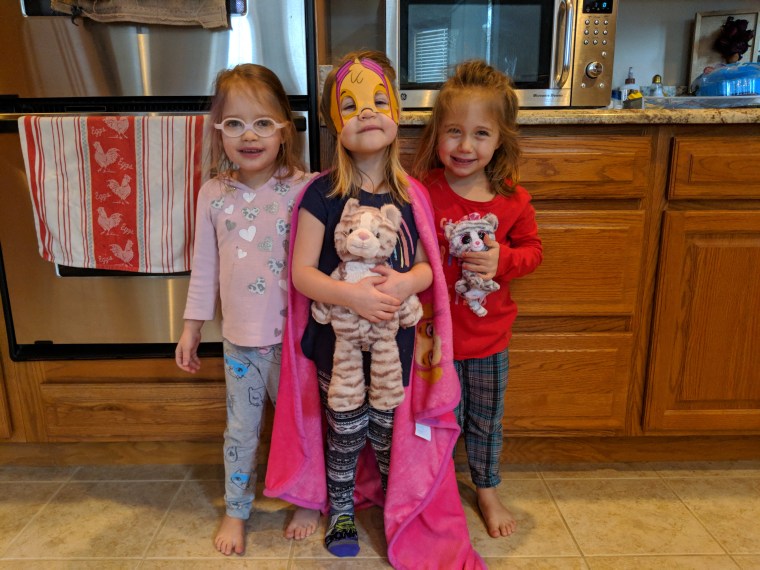 Maker:S,Date:2017-10-12,Ver:6,Lens:Kan03,Act:Lar02,E-ve