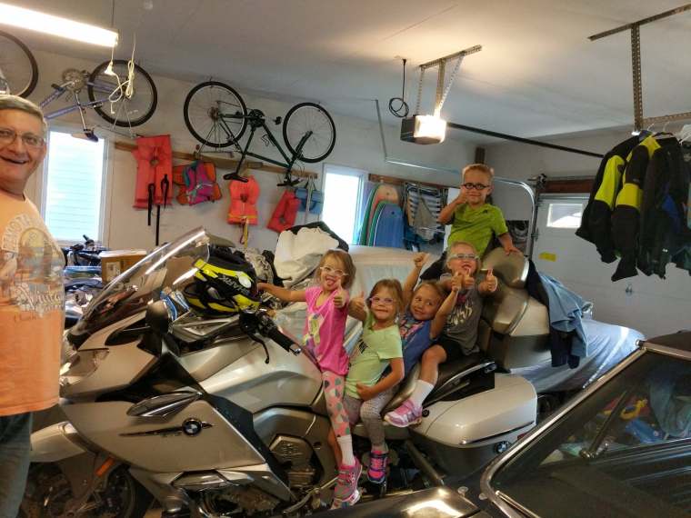 37155735_10109889103184760_7877061615336554496_n